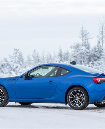 SUBARU_BRZ-4-lr